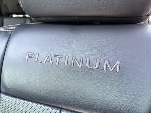 Used 2017 Ford Expedition Platinum RWD image 13