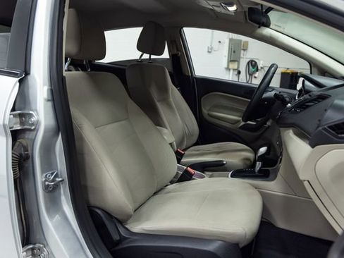 Used 2018 Ford Fiesta SE image 26