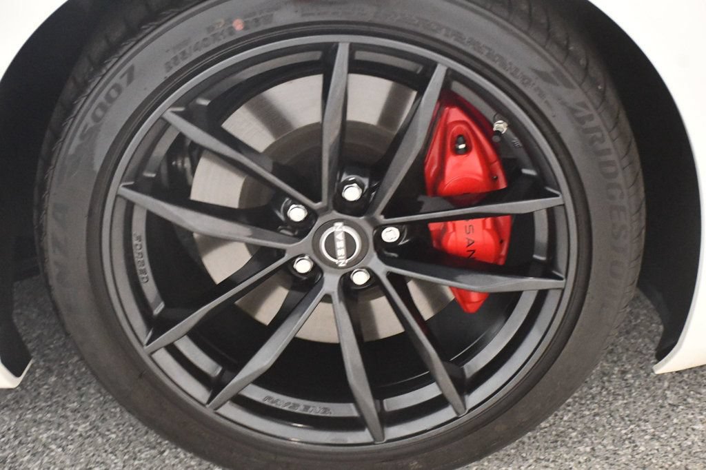 Used 2025 Nissan Z Performance w/ Floor Mat Package RWD image 22
