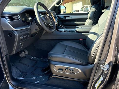 New 2026 Jeep Grand Wagoneer Limited AWD/4WD image 15