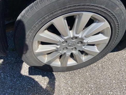 Used 2014 Toyota Sienna LE AWD/4WD image 18