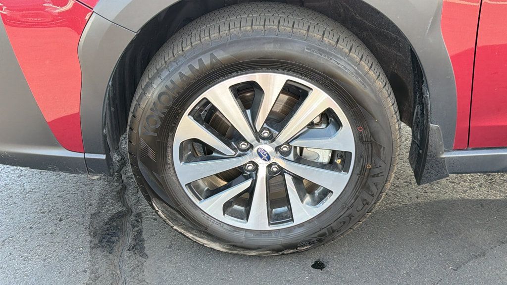 Used 2025 Subaru Outback Premium AWD/4WD image 9