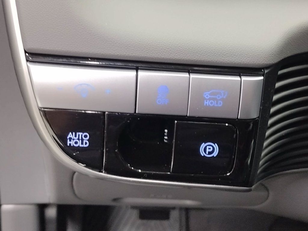 Certified 2024 Hyundai Ioniq 5 SEL AWD/4WD image 27