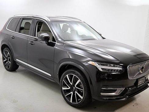 Certified 2023 Volvo XC90 B6 Plus w/ Protection Package AWD/4WD image 4