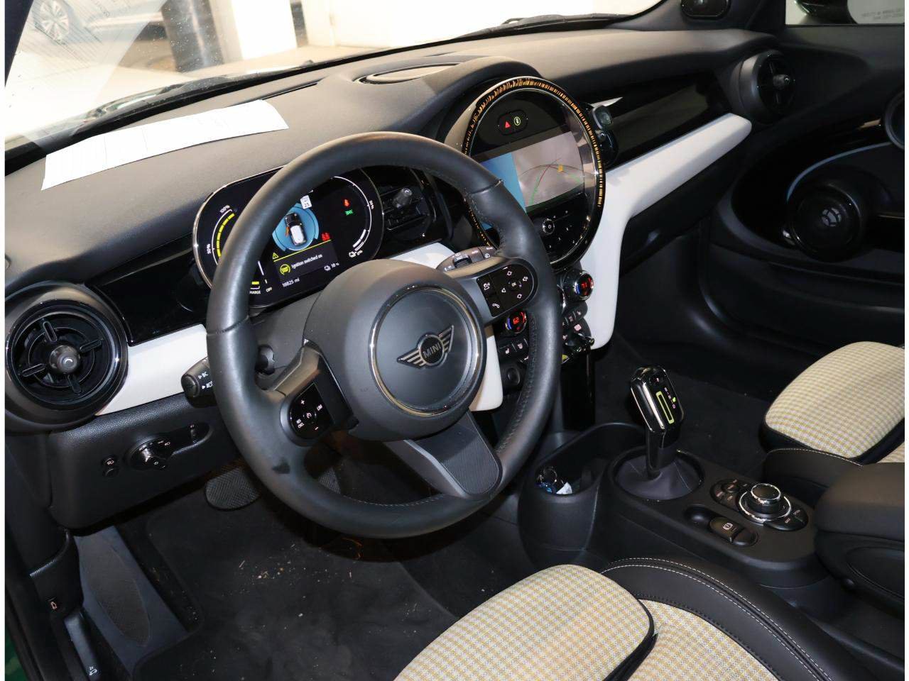Used 2023 MINI Cooper SE FWD image 11