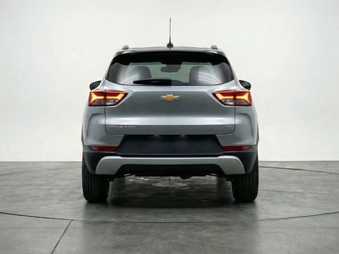 Used 2025 Chevrolet TrailBlazer LT AWD/4WD image 7