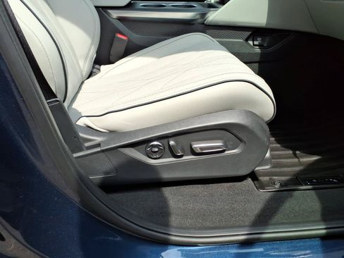 Certified 2026 Acura MDX SH-AWD w/ Advance Package image 17