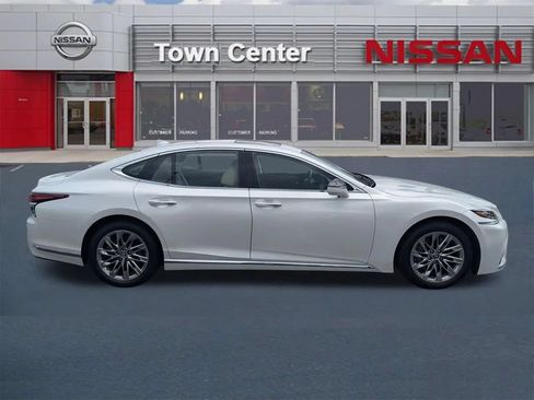 Used 2018 Lexus LS 500 w/ Accessory Package (Z2) RWD image 8