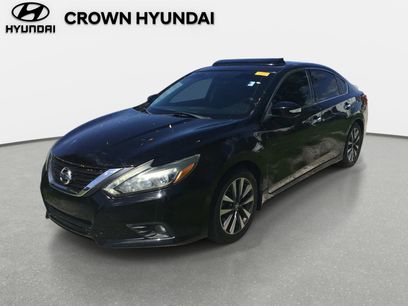 Used 2017 Nissan Altima 2.5 SL w/ 2.5 Technology Package
