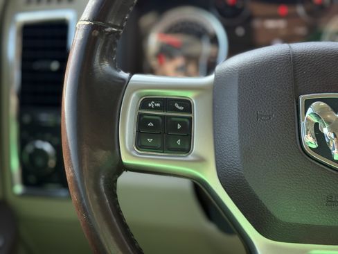 Used 2018 RAM 2500 Laramie image 11