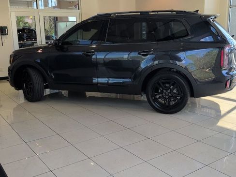 Used 2025 Kia Telluride SX Prestige X-Line AWD/4WD image 2
