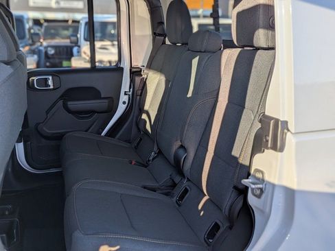 New 2026 Jeep Gladiator Sport image 21