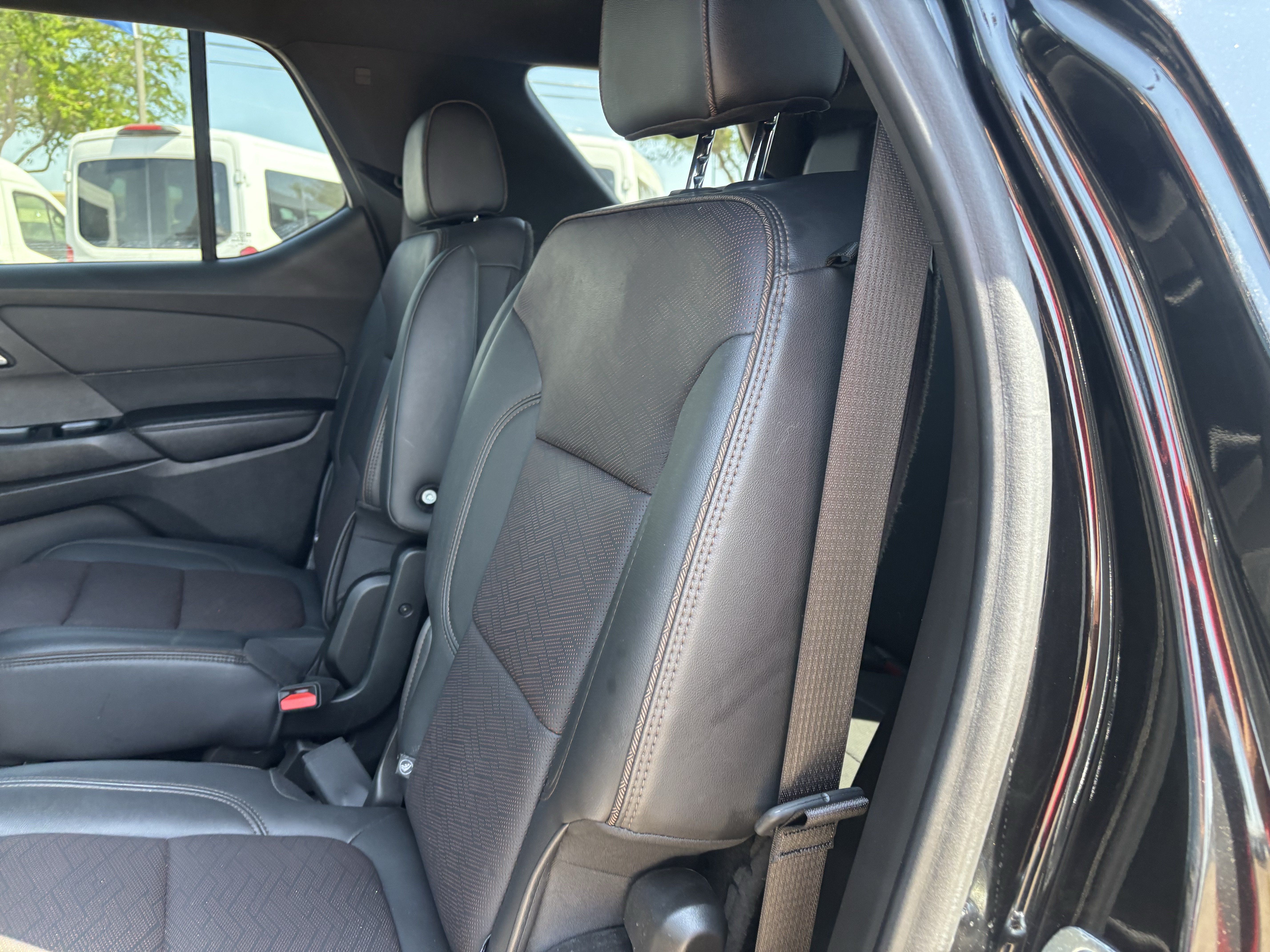 Used 2023 Chevrolet Traverse High Country w/ LPO, Floor Liner Package FWD image 14