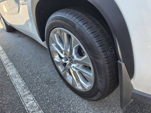 Used 2021 Toyota Highlander Limited image 34