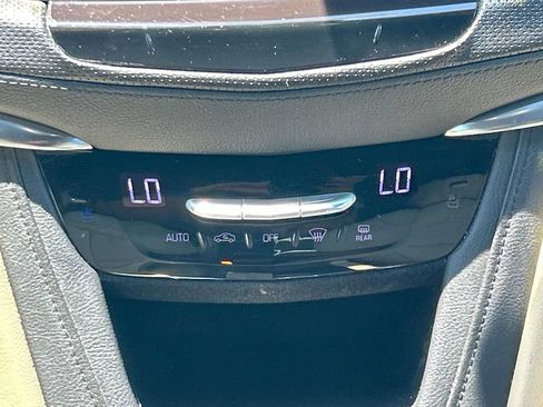 Used 2017 Cadillac XT5 Premium Luxury FWD image 15
