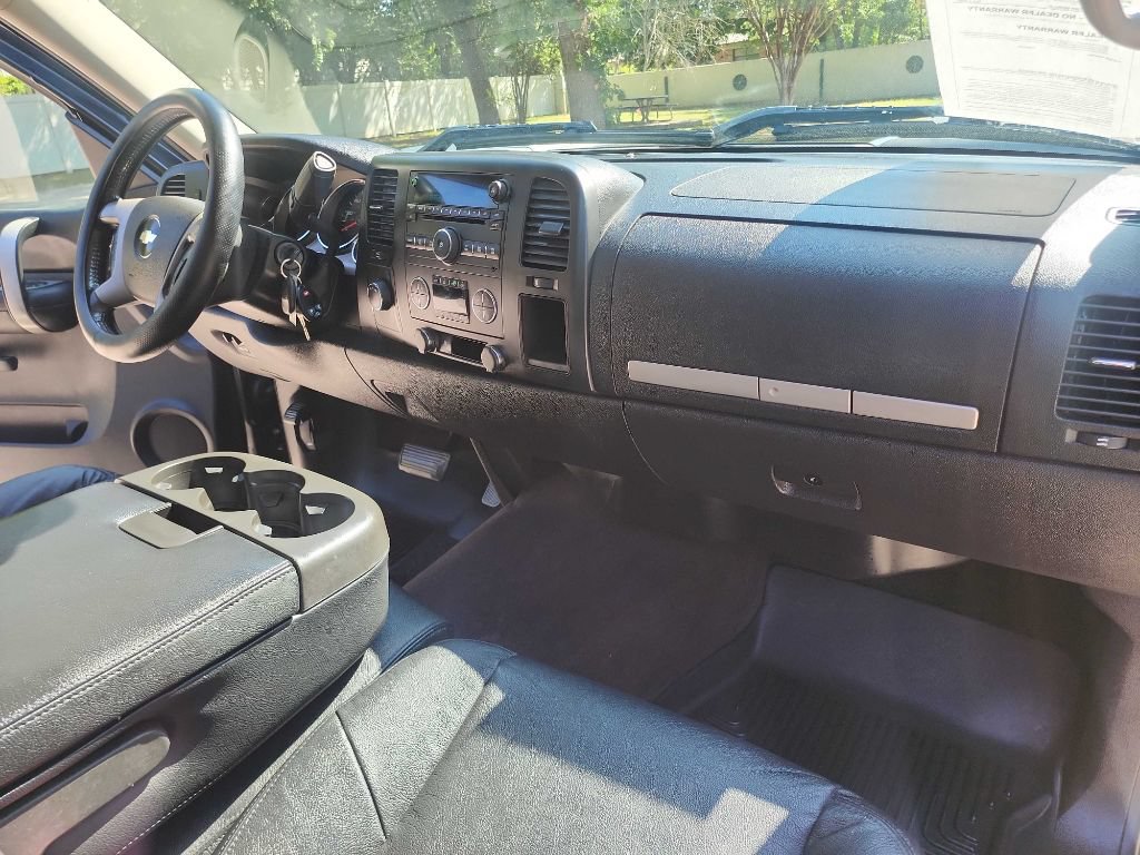 Used 2009 Chevrolet Silverado 2500 LT w/ Exterior Plus Package AWD/4WD image 69