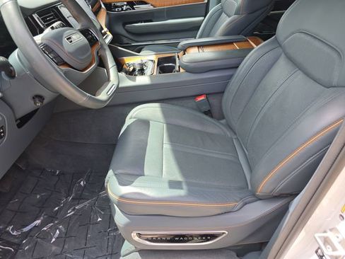 Used 2023 Jeep Grand Wagoneer Series II w/ Flexible Seating Group AWD/4WD image 23