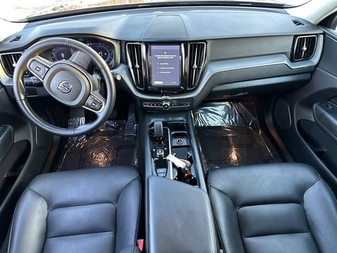 Used 2024 Volvo XC60 B5 Core AWD/4WD image 19