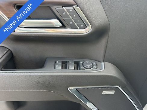 Used 2023 GMC Sierra 1500 SLT w/ SLT Premium Plus Package image 5