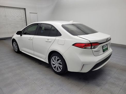 Used 2021 Toyota Corolla LE image 3