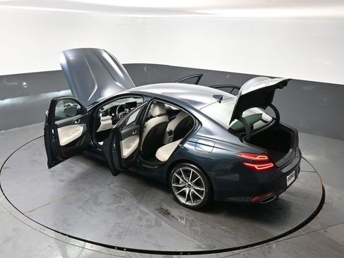 Used 2025 Genesis G70 2.5T image 64