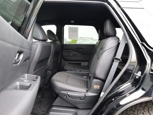 Certified 2025 Nissan Pathfinder Rock Creek AWD/4WD image 22
