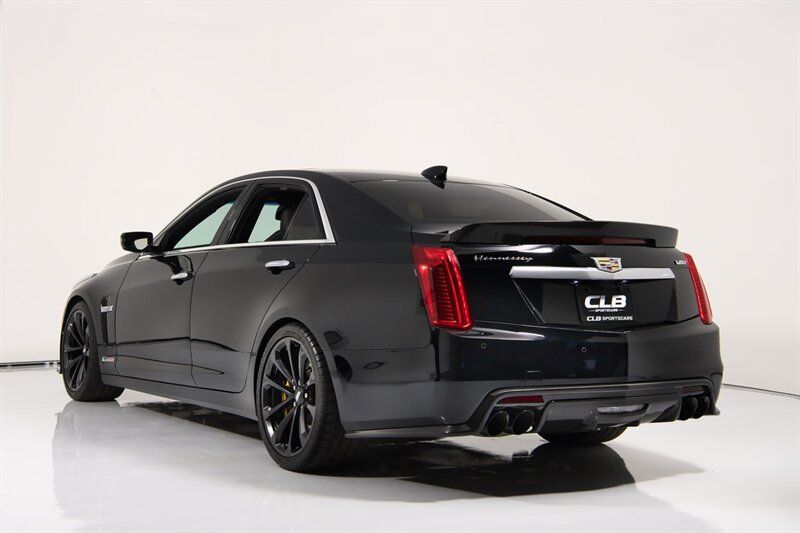 Used 2018 Cadillac CTS V w/ Carbon Fiber Package RWD image 10