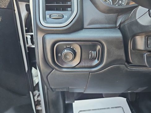 Used 2021 RAM 2500 Tradesman w/ Chrome Appearance Group AWD/4WD image 27
