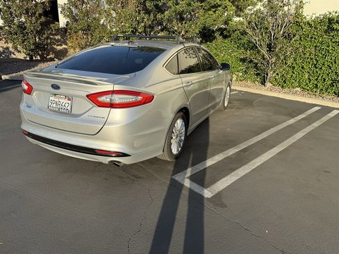 Used 2014 Ford Fusion Energi Titanium w/ Driver Assist Package image 15
