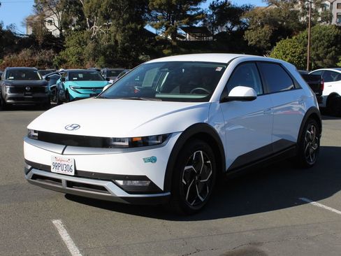 Used 2024 Hyundai Ioniq 5 SEL image 3