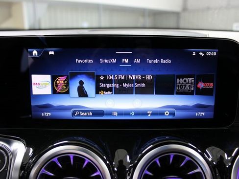 Used 2024 Mercedes-Benz GLB 250 4MATIC image 23