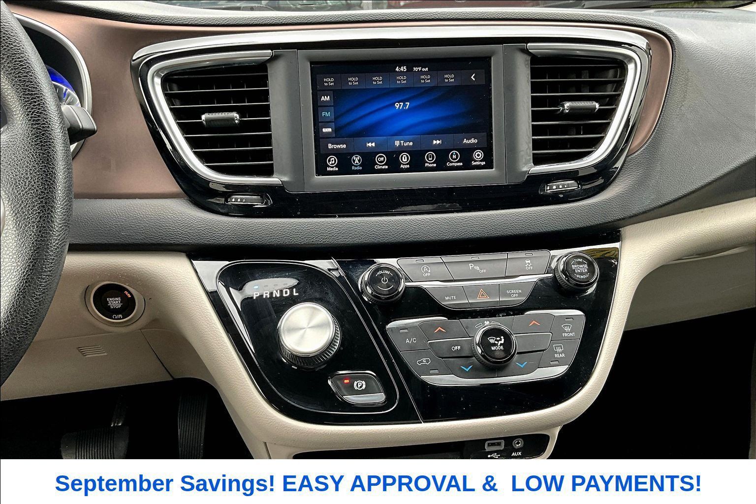 Used 2020 Chrysler Voyager LX FWD image 16