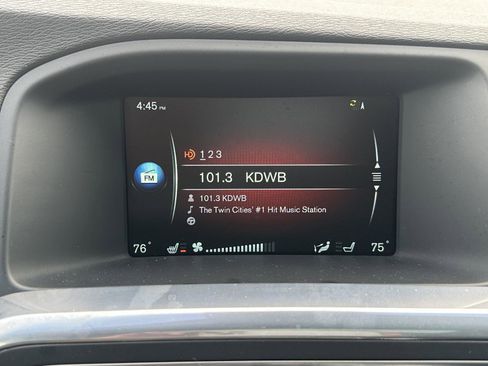 Used 2017 Volvo V60 T5 Cross Country w/ Convenience Package image 14