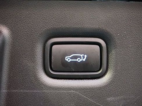 Used 2025 Hyundai Ioniq 5 SEL image 14