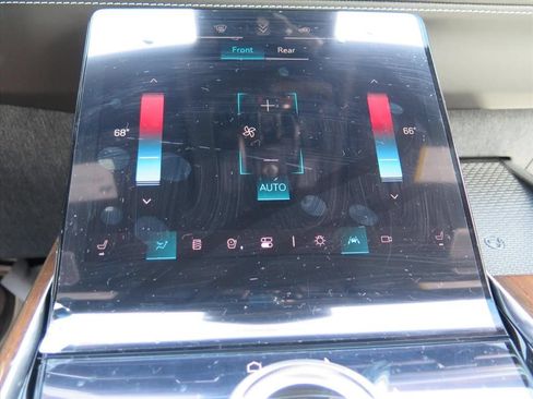 New 2026 Cadillac Escalade ESV Platinum Luxury w/ LPO, Floor Liner Package AWD/4WD image 15