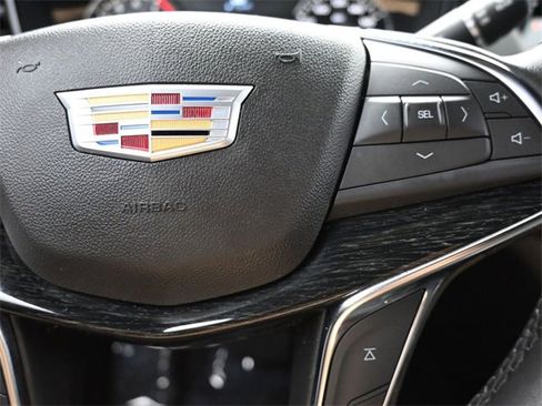 Used 2022 Cadillac XT5 Premium Luxury image 25