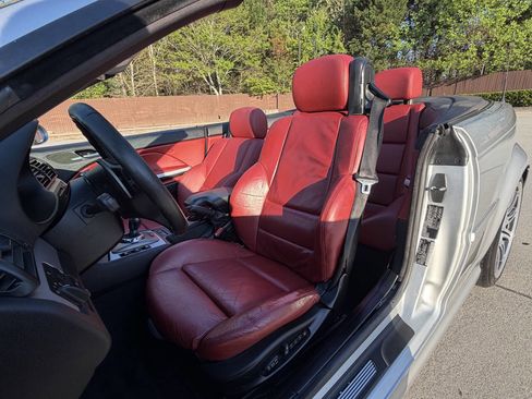 Used 2004 BMW M3 Convertible RWD image 6