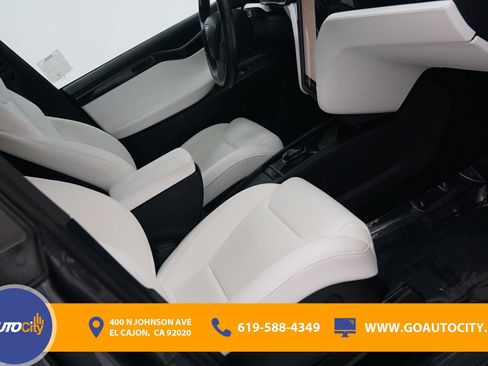 Used 2019 Tesla Model X AWD/4WD image 8