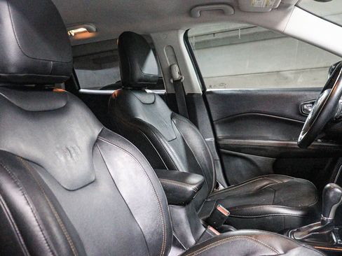 Used 2018 Jeep Compass Limited w/ Navigation Group FWD image 17