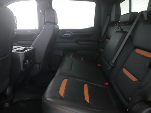 Used 2023 GMC Sierra 1500 AT4 w/ AT4 Premium Package AWD/4WD image 28