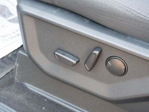 Used 2025 Ford Expedition Active RWD image 21