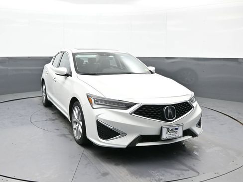 Used 2019 Acura ILX image 3