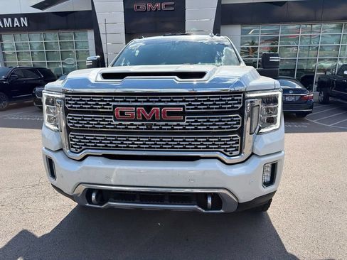 Used 2022 GMC Sierra 2500 Denali w/ Denali Ultimate Package AWD/4WD image 3