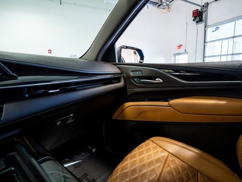 Used 2021 Cadillac Escalade Sport w/ Driver Assist Tech Package image 51