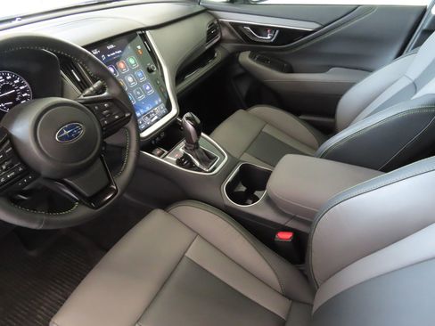 Used 2025 Subaru Outback Onyx Edition image 23