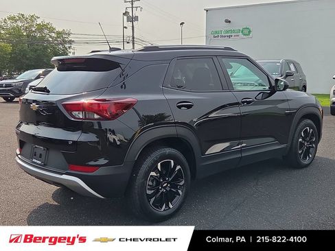 Certified 2023 Chevrolet TrailBlazer LT w/ Convenience Package FWD image 5