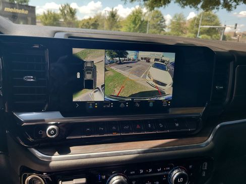 Used 2022 GMC Sierra 1500 SLT AWD/4WD image 20
