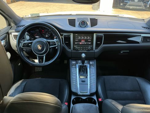 Used 2017 Porsche Macan GTS image 17