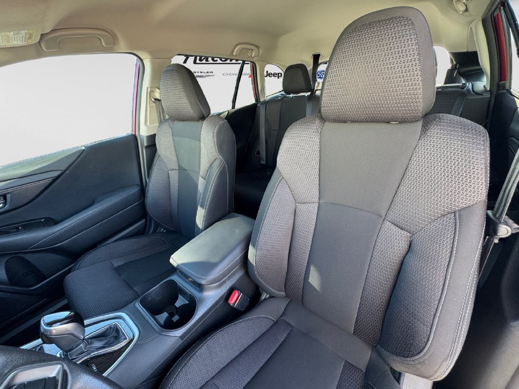 Used 2025 Subaru Outback Premium AWD/4WD image 19