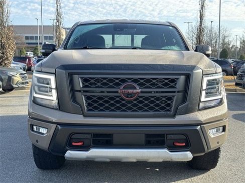 Used 2023 Nissan Titan PRO-4X w/ Pro-4x Convenience Package image 8